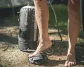 Outwell Seabreeze Pressure Shower 12L – Prenosná tlaková sprcha na kempovanie