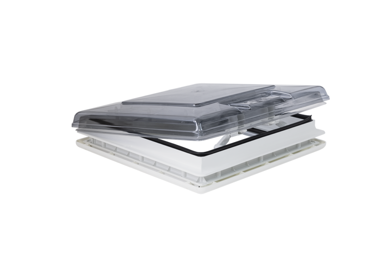 FIAMMA Vent 50 Crystal – strešné okno 50 × 50 cm pre karavany